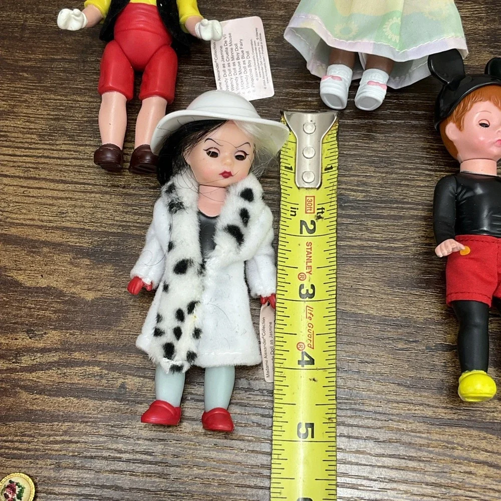 Lot of 5 Madame Alexander Disney Wizard of Oz Dolls Cruella Mickey Pinocchio